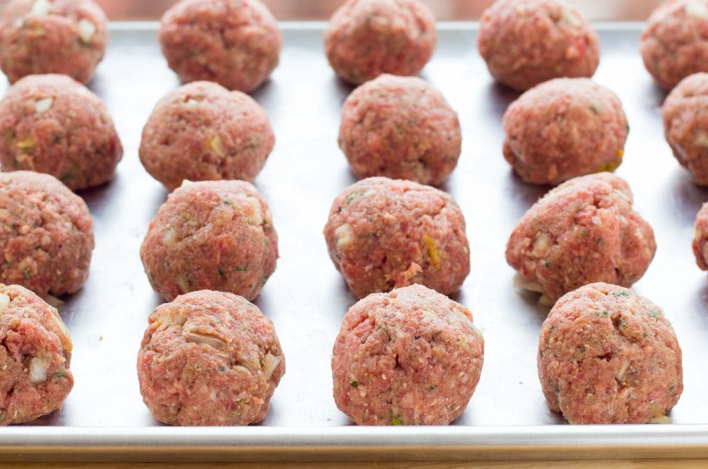 Discover the Perfect Cooking Time: How Long to Bake Meatballs at 350°F for Juicy Results in 2025